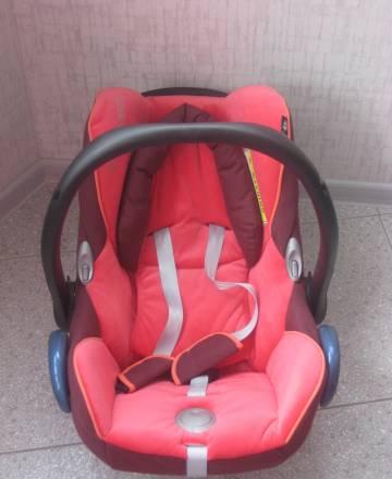 Автомобильное кресло Maxi-Cosi с базой EasyFix Москва