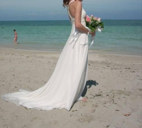 Эксклюзивное свадебное платье из шелка (42 размер) Москва