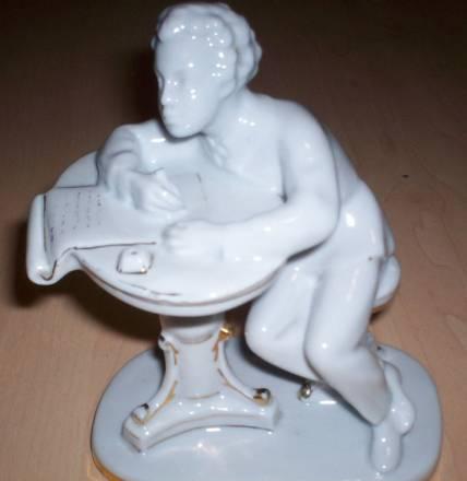 Статуэтка Юный Пушкин Санкт-Петербург