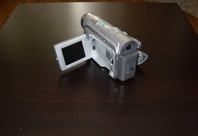 Цифровая видеокамера Samsung MiniDV VP-D102D Москва