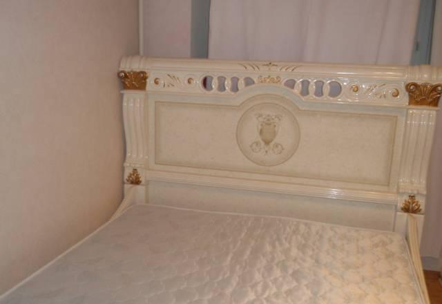 Кровать и тумба Москва