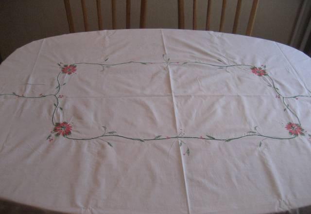Красивая скатерть с вышивкой 210х170 дешево Санкт-Петербург