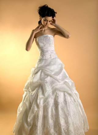  Красивое свадебное платье!  Москва