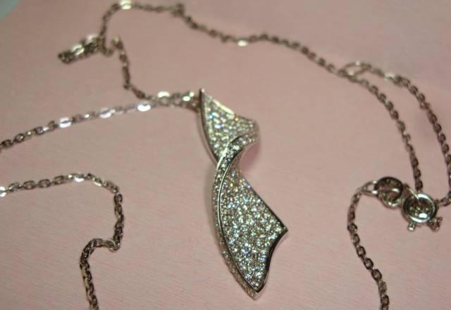 Бриллиантовая подвеска (брендовая) Москва