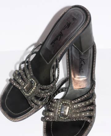 Кожаные босоножки всего Москва