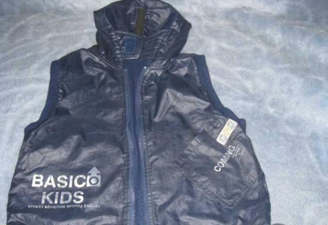 Джинсовки  и  безрукавки р 116 по 150 руб Москва