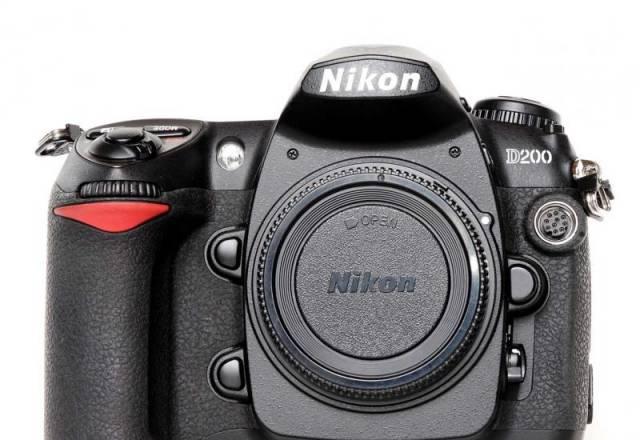 Полупрофессиональный Nikon D200 body Москва