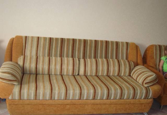 Диван + кресло Москва