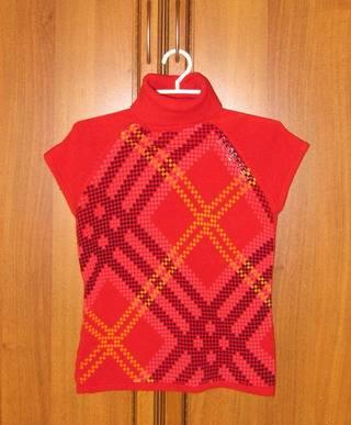 Красная кофта Санкт-Петербург