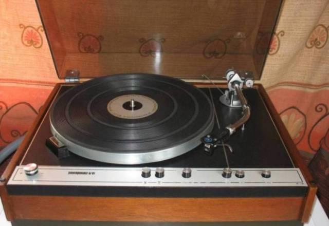 Проигрыватель винила Электроника Б1-01 Санкт-Петербург