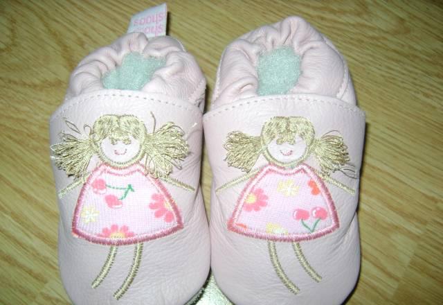 Шушузы новые кожаные чешки для девочки 6-12 мес Москва