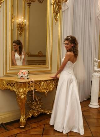 Эффектное свадебное платье размер 42-44 Санкт-Петербург