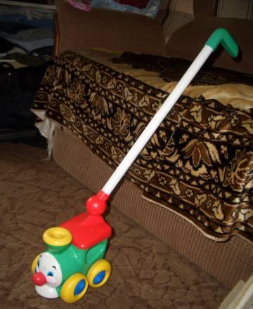 Игрушка (на палке)  паравозик для малышей Москва