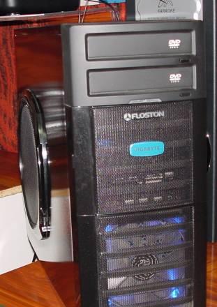 Меняю на  ноут  мощный  системник Москва