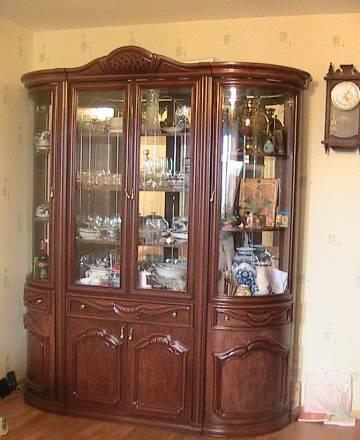 Итальянская стенка-витрина Москва