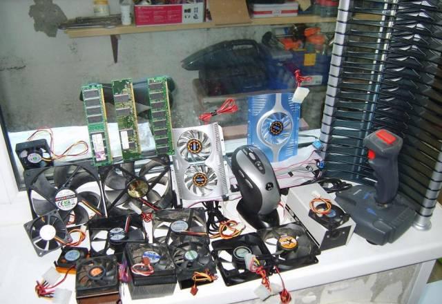 Куллеры, операт-ка, радио мышь, стойка под 32DVD Москва