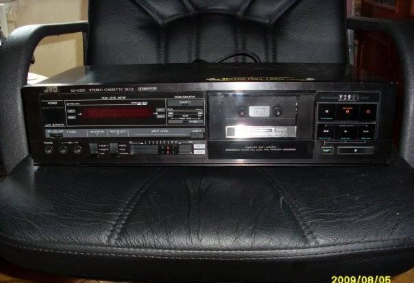 Кассетная дека JVS kd - v220 Москва