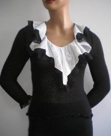 Кофта с кружевным жабо Москва