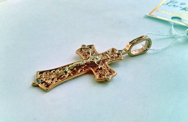 Крест золотой. 4,13гр Москва