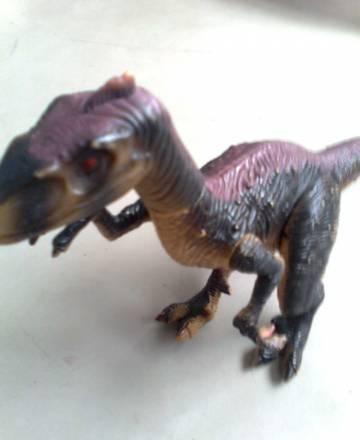 Динозавр ходит,рычит,крутит головой Санкт-Петербург