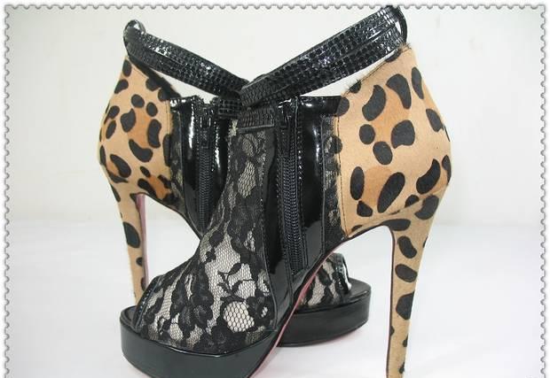В москве туфли босоножки Christian Louboutin Москва
