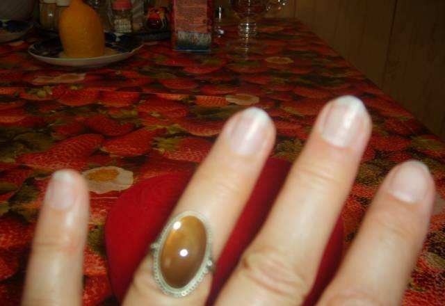 Кольца с натур.камнями р.17 и серьги по 150р Санкт-Петербург