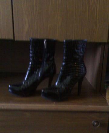 Лакированые полуботинки на высоком каблуке 39р Москва