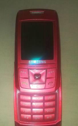 Два телефона. Sony Ericsson и Samsung Москва