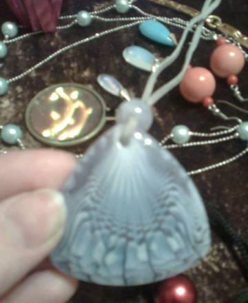 Браслет и бусы из ракушек,др,по 50-70руб Санкт-Петербург