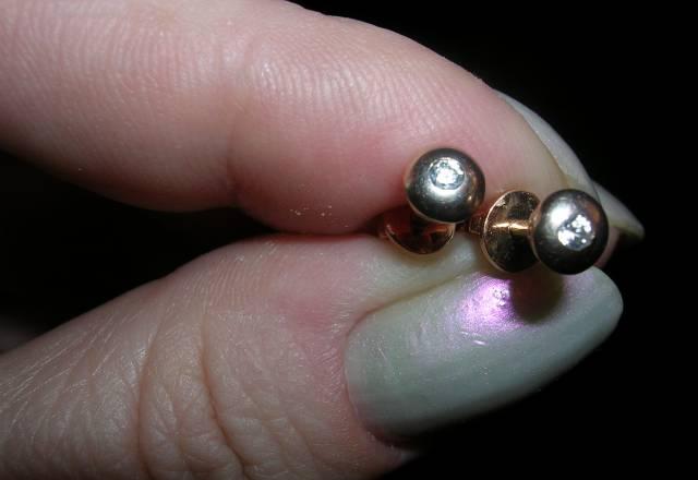 Серьги пусеты, золото 585 Москва