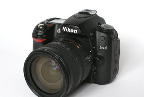 Nikon D80+Nikon AF-S VR 18-55 mm F/3.5-5.6-ED Москва