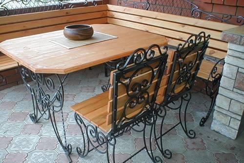 Садовая мебель, туалеты, заборы, навесы, решетки Саратов