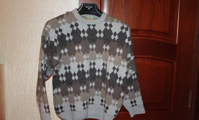 Свитер р. 48 Москва
