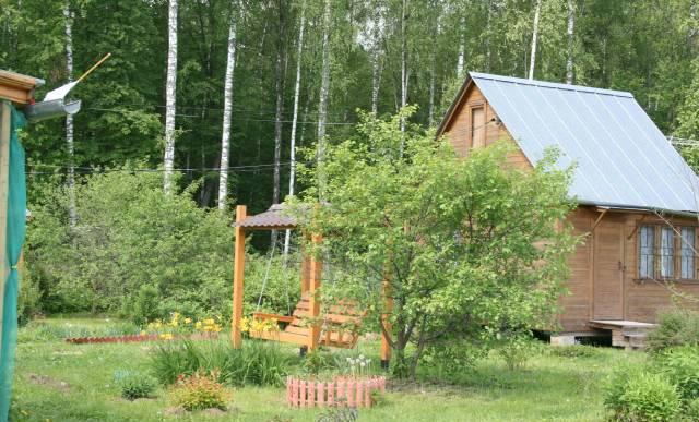 Продою содовый участок с постройками Москва