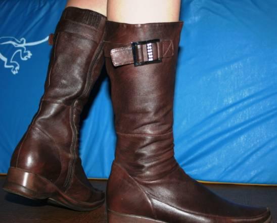 Кожаные осенние сапоги коричневые Москва