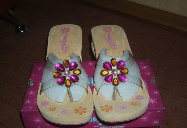 Шлепки skechers Москва