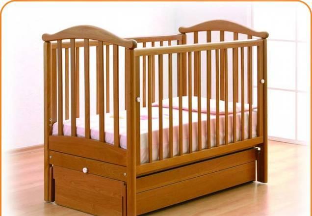 Кроватка "Людмила" продольный маятник, ящик Москва