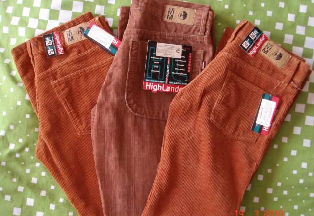 Новые вельветовые джинсы,3пары,р-ры26,29,30 Санкт-Петербург