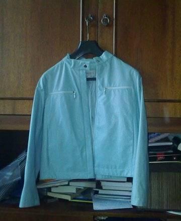 Лёгкая куртка из к/з Санкт-Петербург