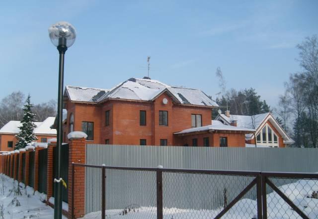 Коттетдж 320кв.м.(13км. от МКАД по Калужскому ш.) Москва