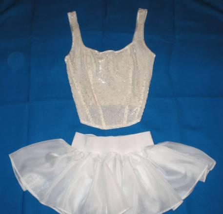 Белый топик и пышная белая юбка Москва