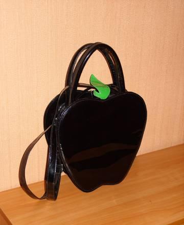 Сумка Яблочко лакированная Москва