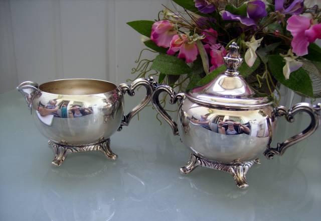 Сахарница и молочник Москва