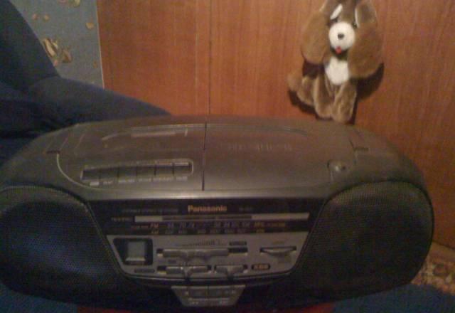 Магнитофон Panasonic касеты + cd + радио Москва