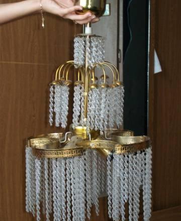 Продам люстры недорого для дома или дачи все в отл Москва