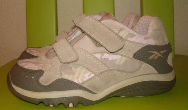 Кросовки для девочки Reebok. р.24 Москва