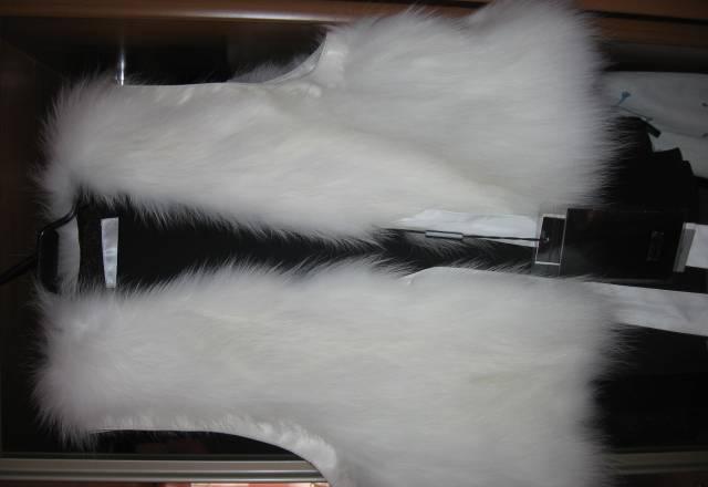 Жилетка белый песец тото новая Санкт-Петербург