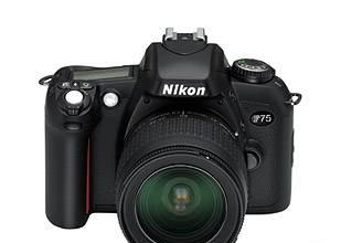 фотокамера Nikon F75 Москва