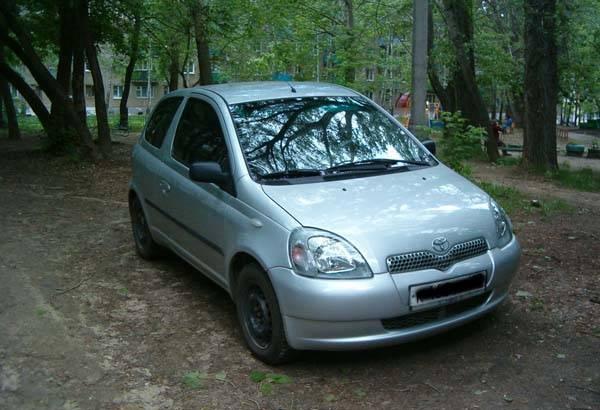 Toyota Yaris, 2000 Москва