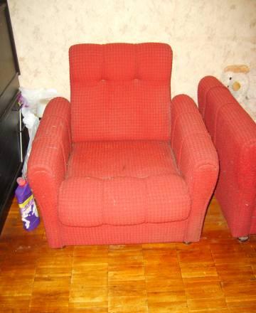 Мягкая мебель красная б/у Польша 3 предмета Москва